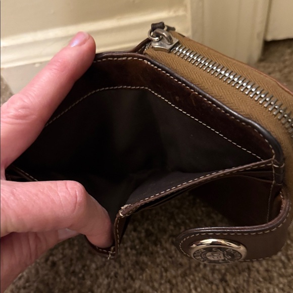 Dooney & Bourke Tan and Brown Leather Wallet - Picture 4 of 7